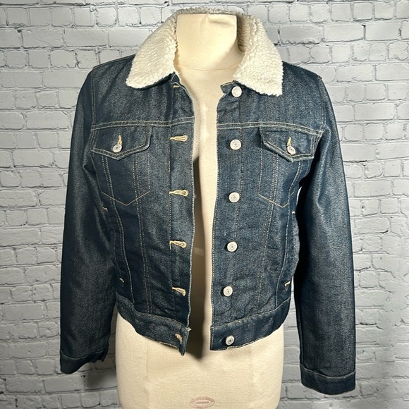 Old Navy Sherpa Lined Jean Denim Trucker Jacket Y2K Vintage Warm Cozy Sz M NWOT - Picture 1 of 16
